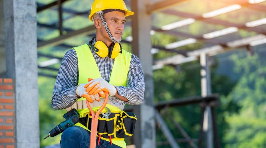 Professional gutter cleaning in Butler, TN